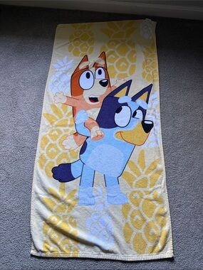 Kids Blue and Yellow Character Swim Towel - Bluey and Bingo